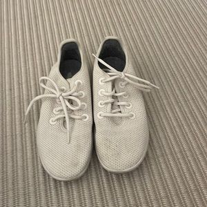 White Allbirds Size 9